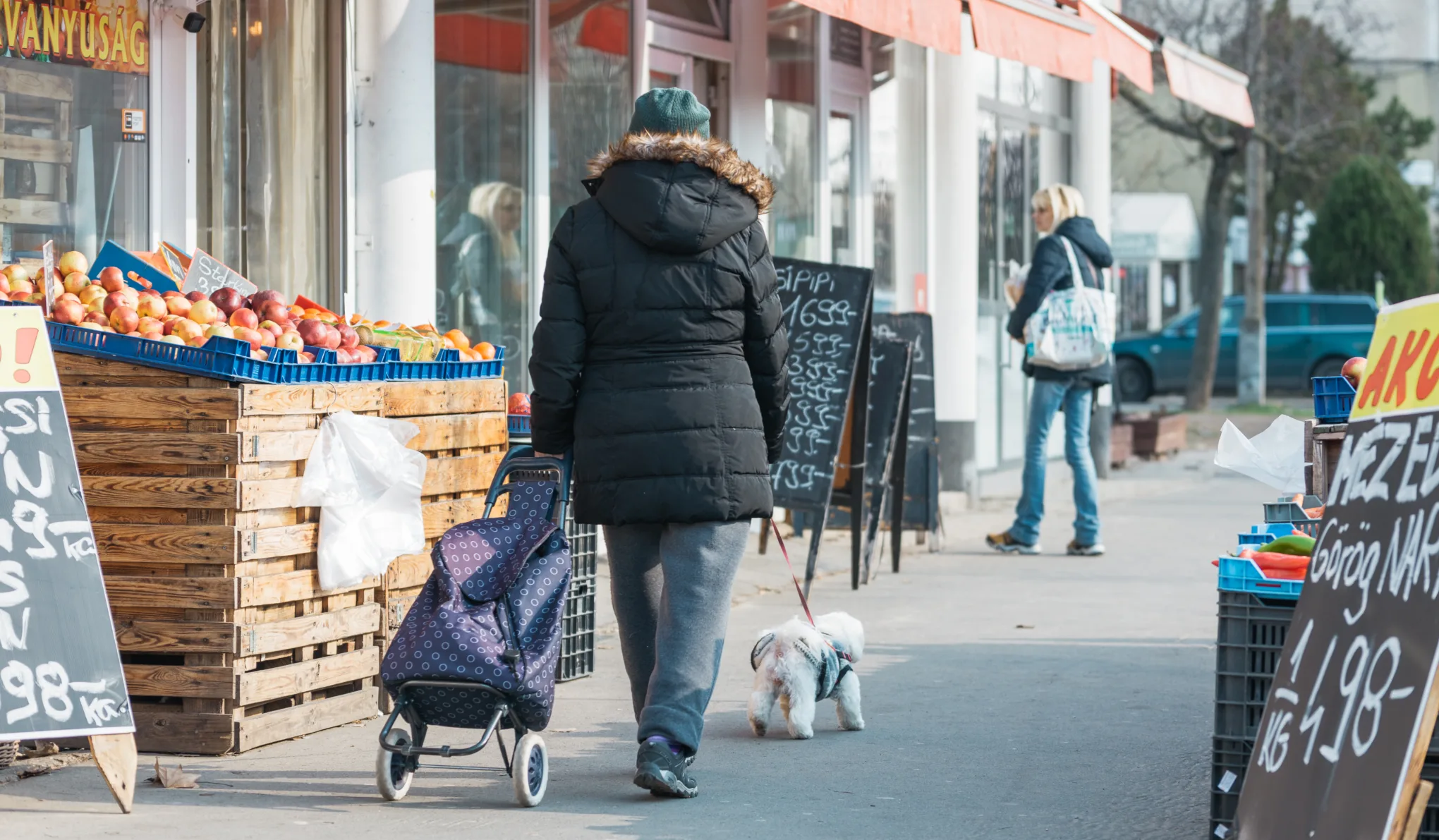 Kötelező munkáltatói befizetéssel alakítanák át a nyugdíj-megtakarításokat