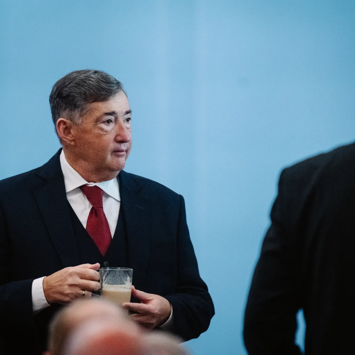 Két és fél éve nyomoznak Mészáros Lőrinc cégének vasúti beruházása ügyében, de még nincs gyanúsított