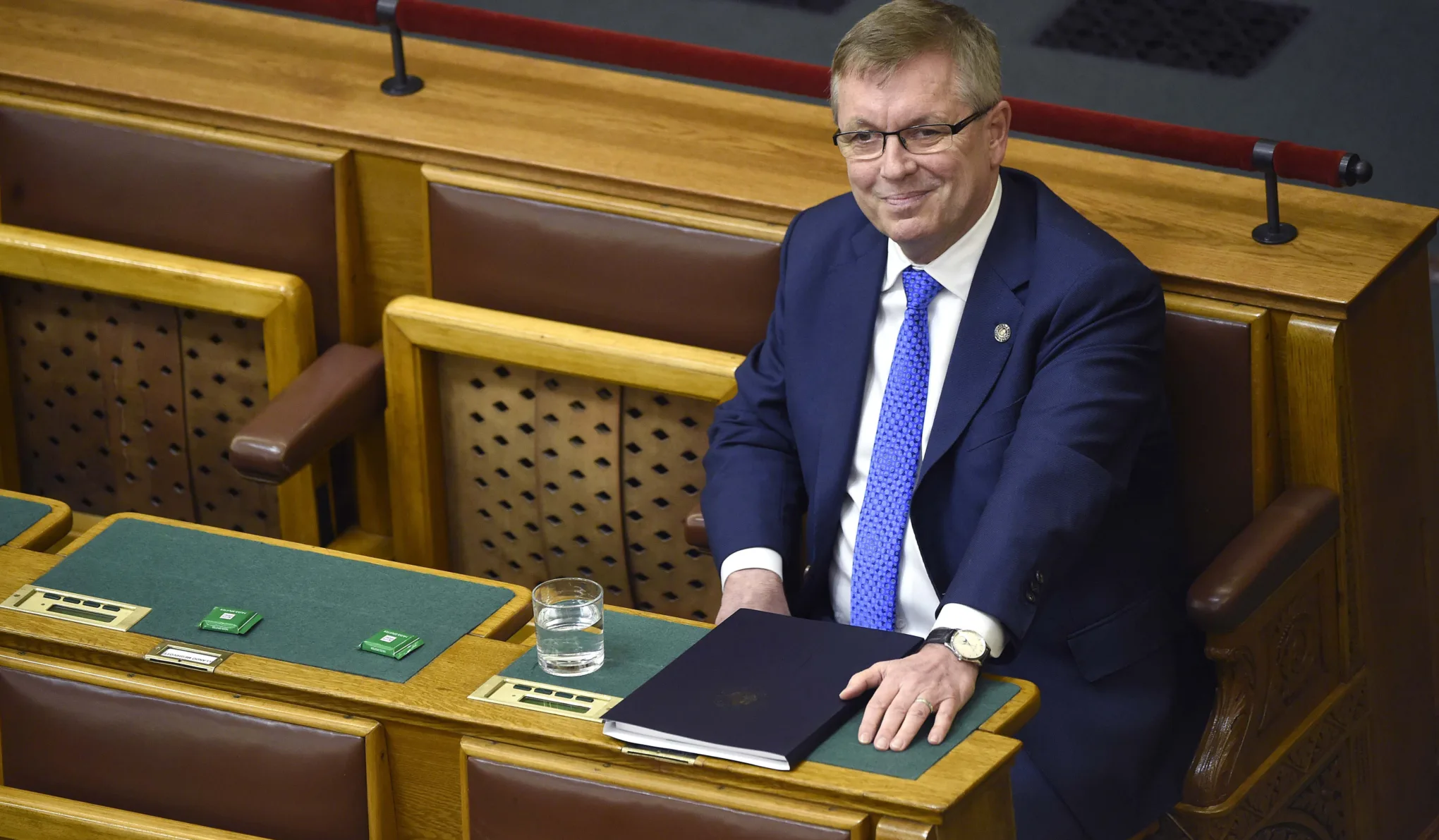 „Abban utazik, hogy csodákat ígér” – Matolcsy György közéleti portréja