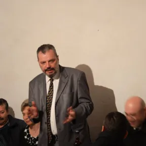 Hatalmi ágak közötti harc bonyolítja a román válságot