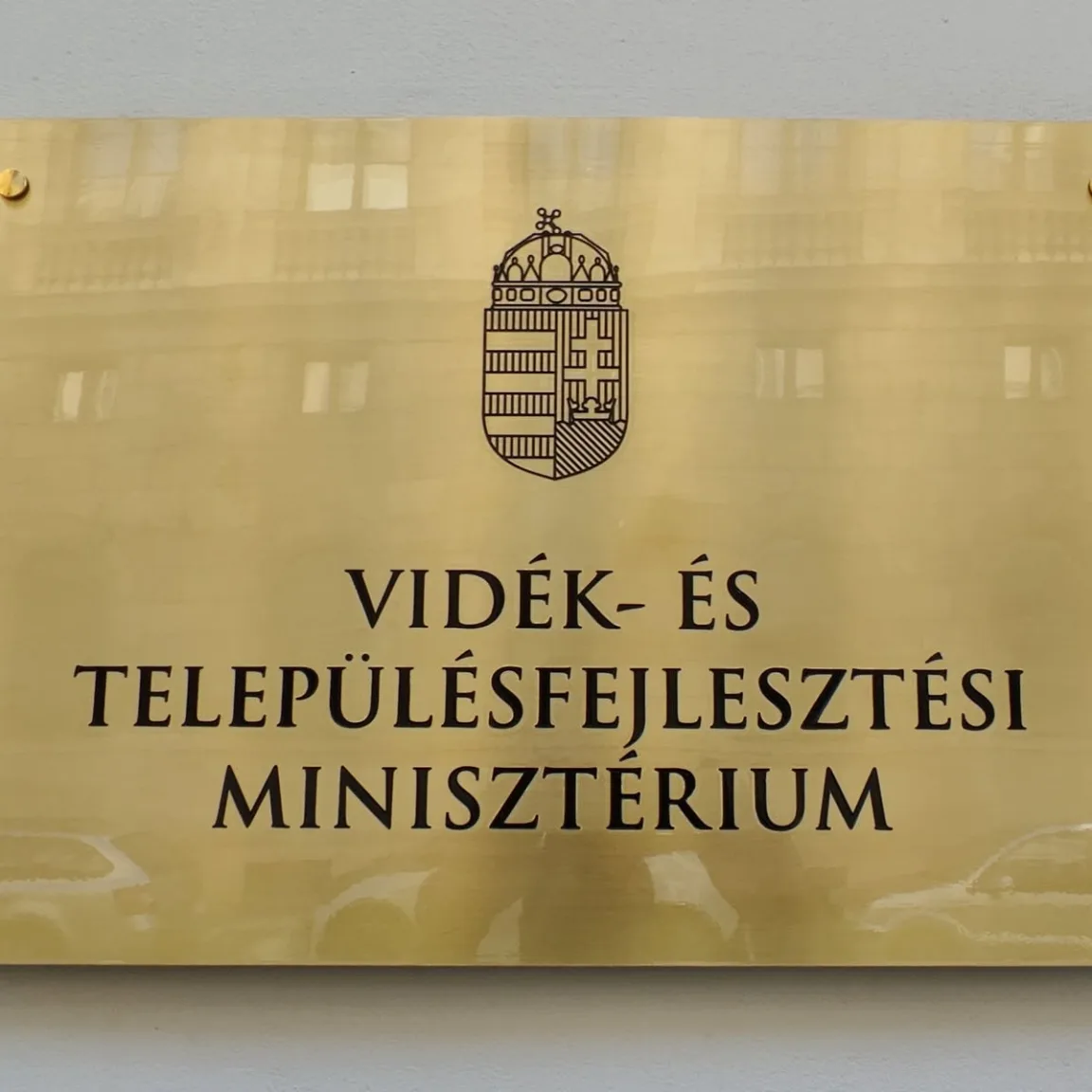 Azonnali miniszteri vizsgálat indult jogsértő bírságolási szabályzat miatt a Vas Megyei Kormányhivatallal szemben