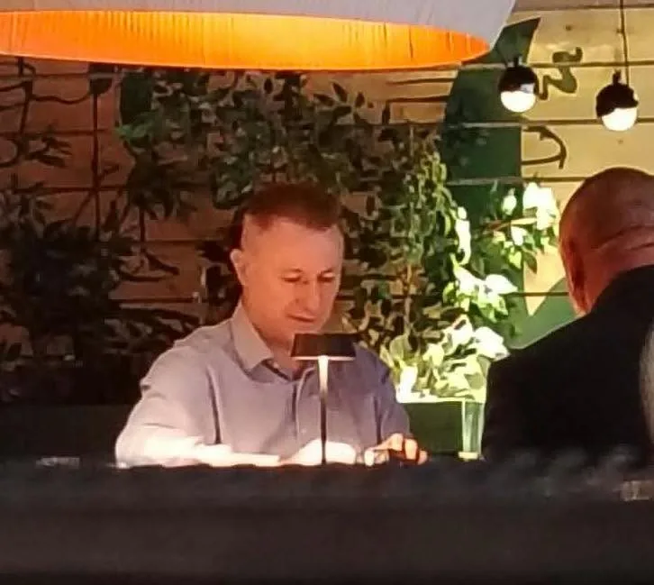 Hadházy most Gruevszkire emlékezteti a kormányt