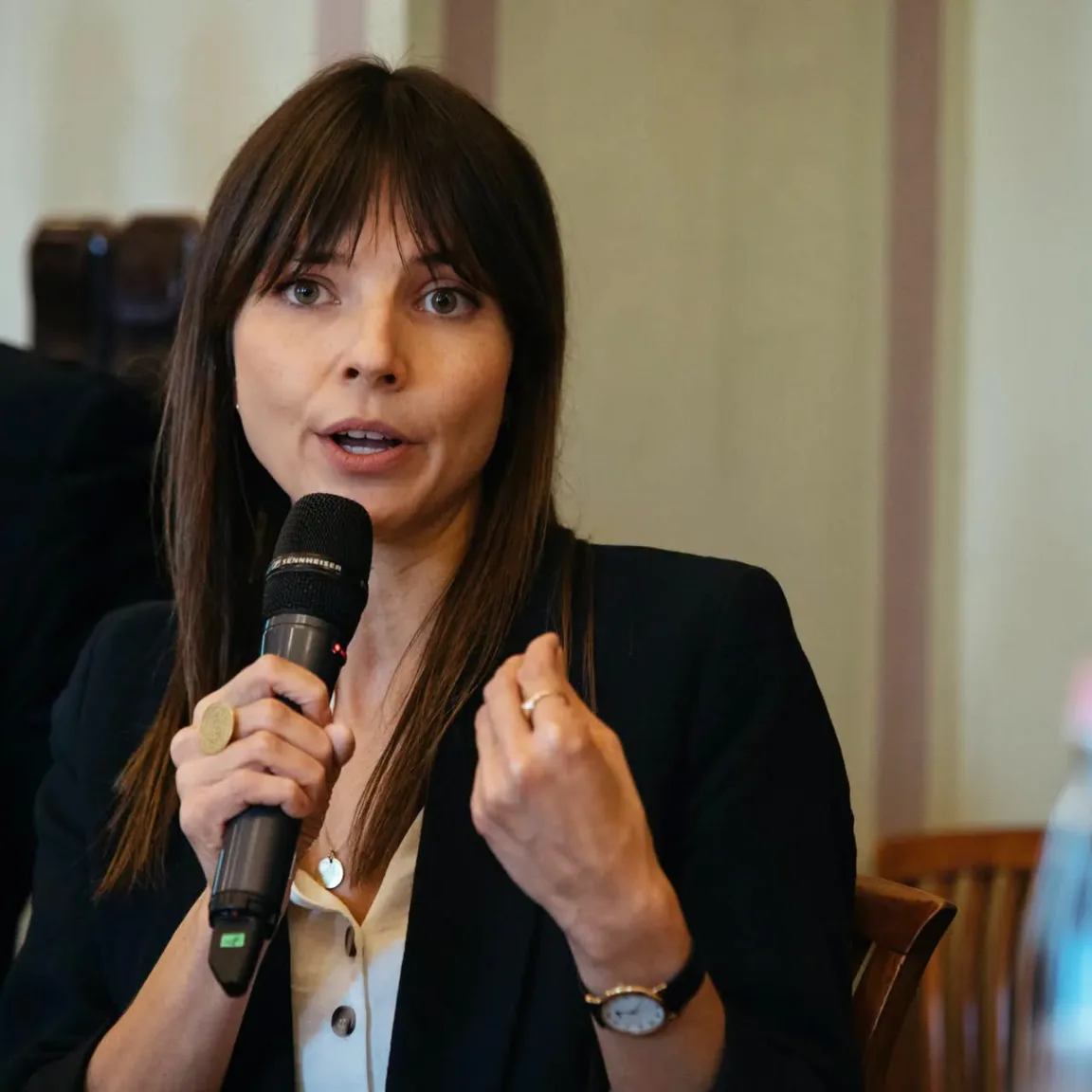 Mától az év végéig ingyen dolgoznak a magyar nők, a Tisza-kormány is késik a probléma megoldásával