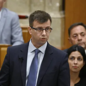 Nem tartja indokoltnak a bocsánatkérést a korábbi kormányzásért a Fidesz frakcióvezetője