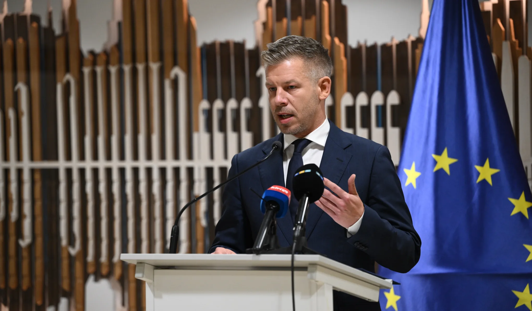 Magyar Péter: Volt vétófenyegetés, kiabálás, minden fontos kérdésben győzött a magyar érdek
