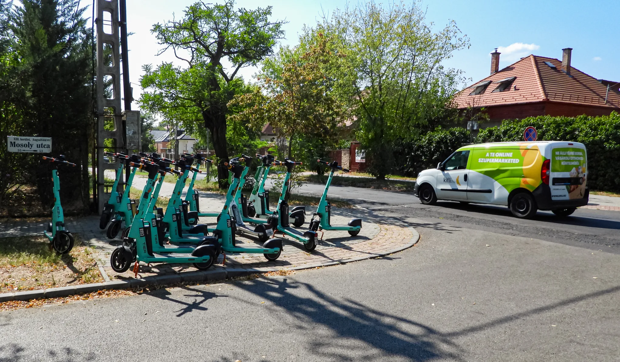A bolti forgalommal szemben szárnyal az online kereskedelem