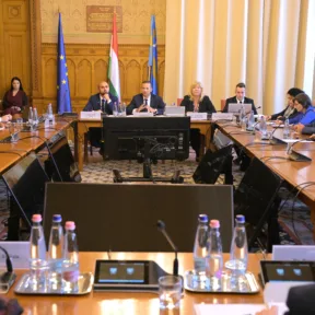 Hat korábbi igazságügyi minisztert is meghallgatna a végrehajtási ügyeket feltáró parlamenti vizsgálóbizottság
