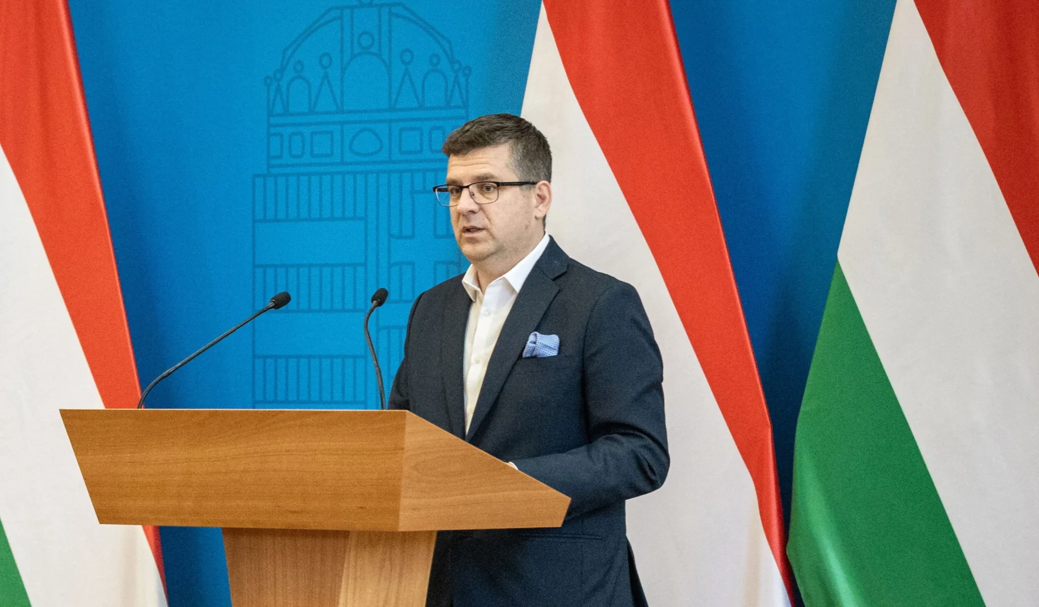 Letartóztatták Seszták Miklós bizalmasát