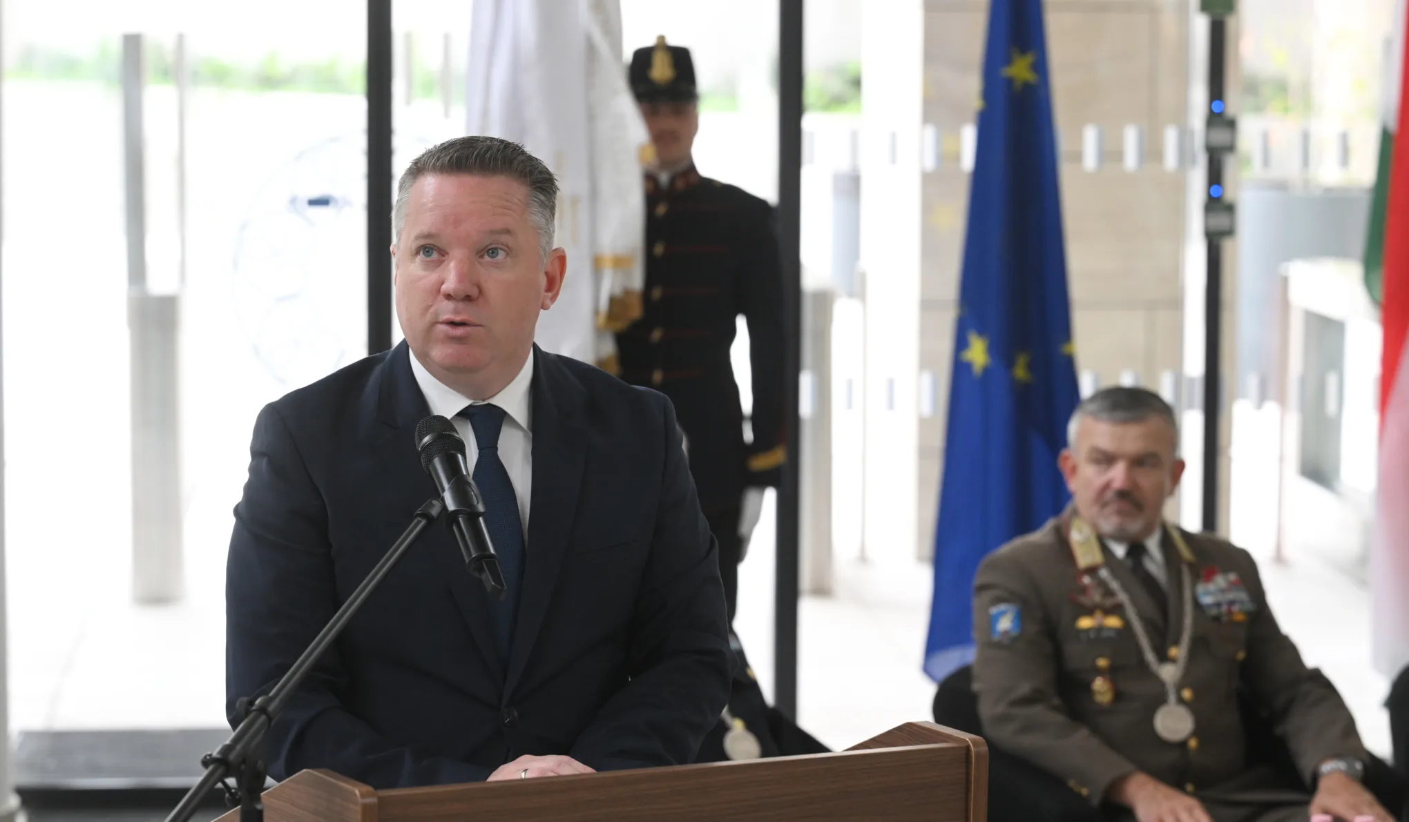 Pósfai Gábor szerint eddig nyolc feljelentést tettek a Pintér-féle Belügyminisztérium tevékenysége miatt, azt ő is tudja, hogy a 15 százalékos béremelés nem elég