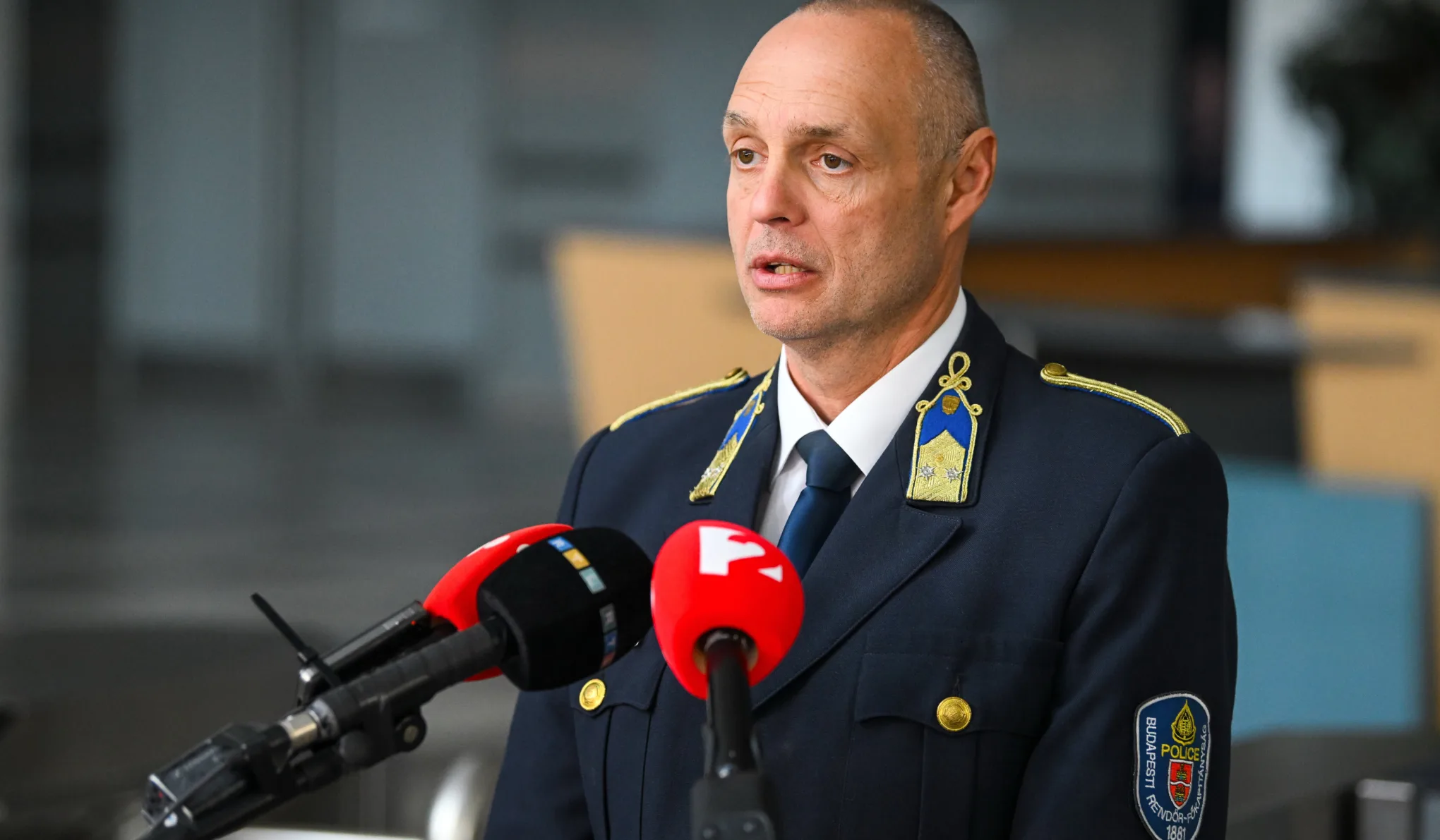 A kékharisnyaügy miatt áthelyezték a BRFK korábbi szóvivőjét