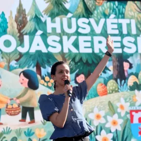 Koncz Zsófia választási rendezvényeire költhettek a családpolitikai programokra szánt közpénzből, Kátai-Németh Vilmos feljelentést tett