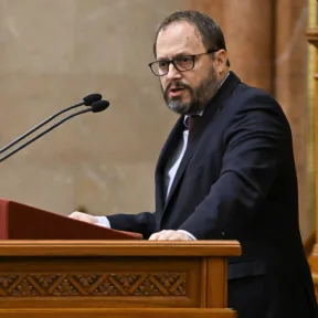 Kármán András: A vagyonadó öt százalékát közcélokra ajánlhatják fel a fizetésre kötelezettek