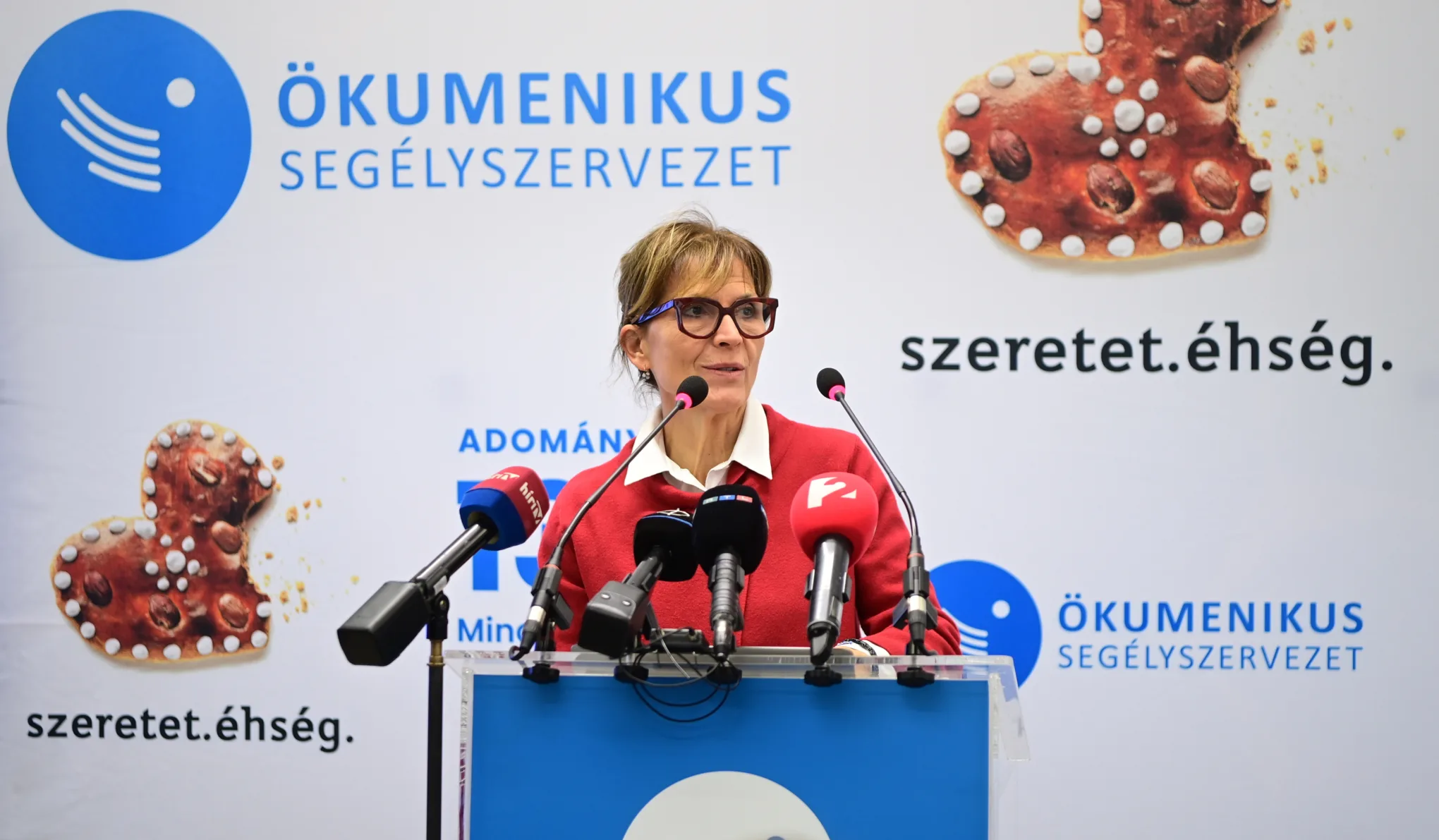 Legkevesebb 130 millió forintot adott a Mészáros-féle V-Híd két Lévai Anikóhoz köthető szervezetnek