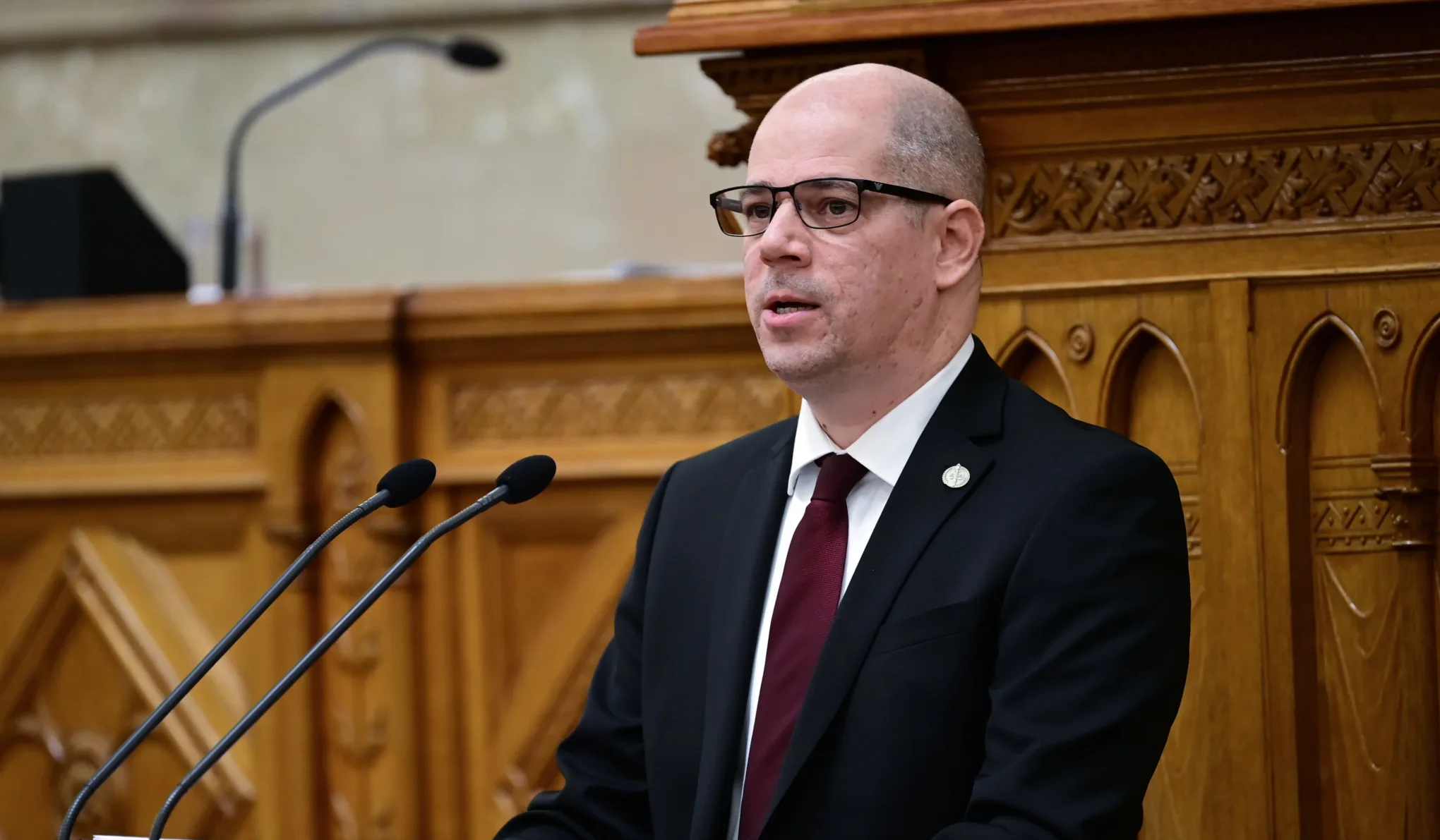 Az ügyészséget is otthagyja Nagy Gábor Bálint