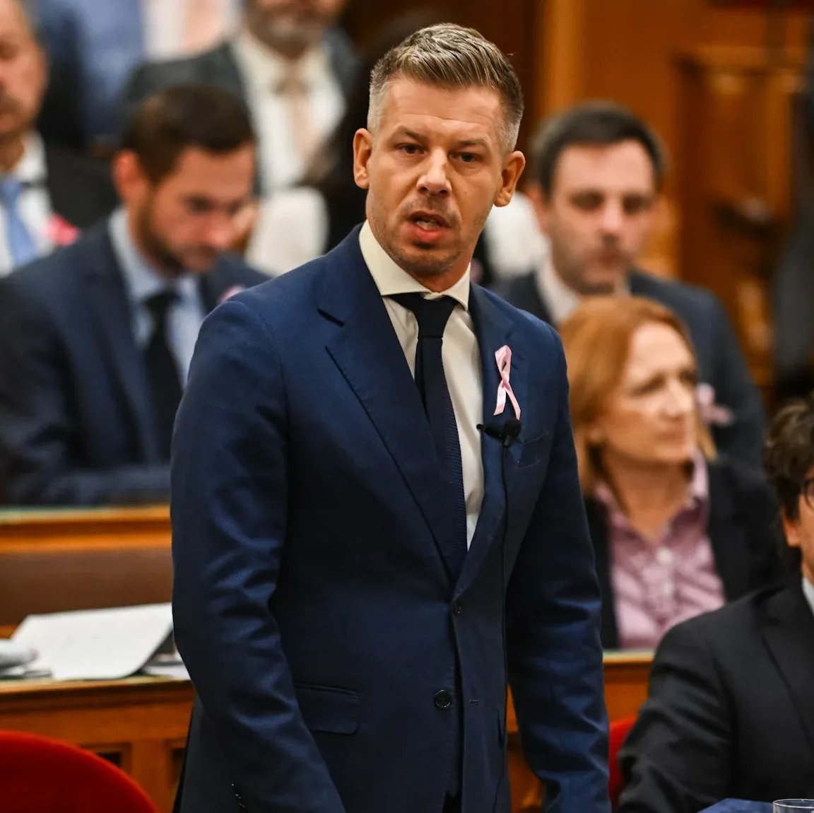 Megszavazta a gyermekvédelmi törvénymódosításokat az Országgyűlés
