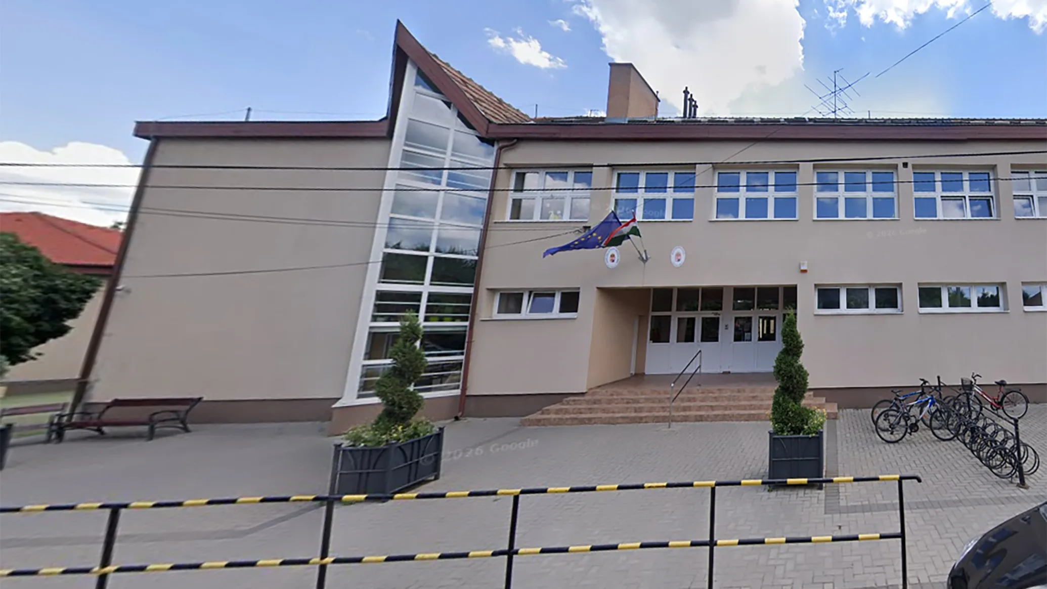 Szálasi-idézet hangzott el egy vecsési általános iskolai megemlékezésen a Mi Hazánk Mozgalom képviselőjétől