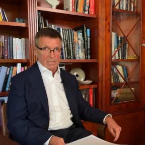 Matolcsy György kedd este még youtuberként magyarázta, hogy a kasszából eltűnt százmilliárdokból a pénzügyi tudást erősítették
