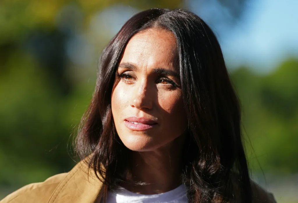 Újabb botrány a brit királyi udvarban a Meghan Markle édesapja házában talált fotók miatt