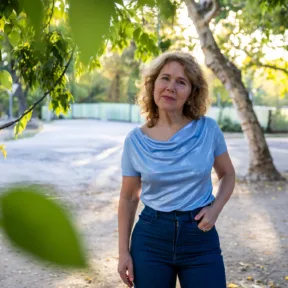 „Muszáj átvizsgálni, hogy kik azok, akik károkozók voltak. És ez nem a most mi jövünk bosszúja” – interjú Urbanovits Krisztinával, az Árulók szereplőjével