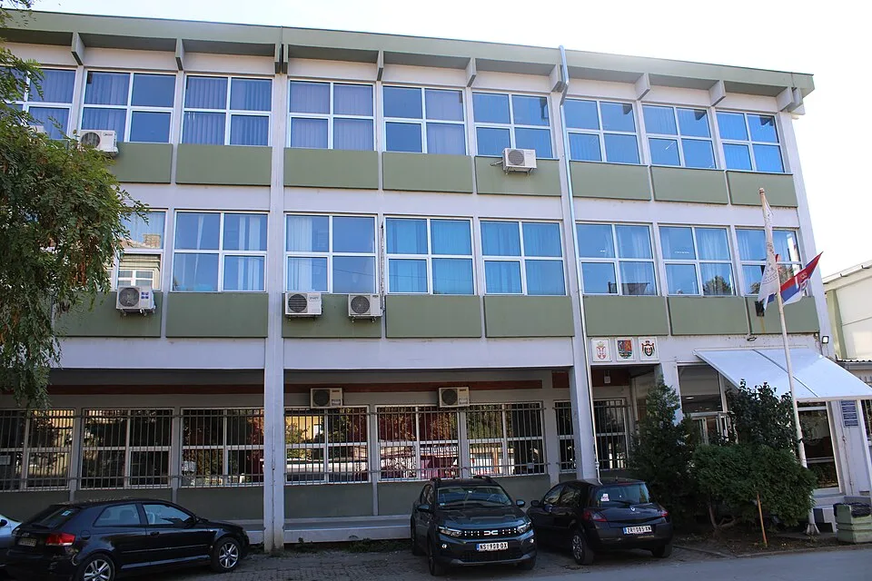 Hetvenkét órás ultimátumot kapott a Vučić-rezsimhez hű újvidéki rektor