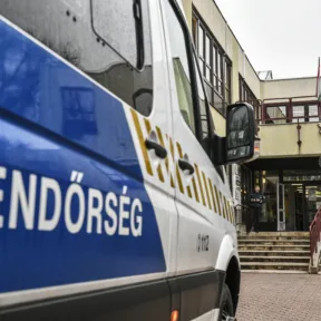 Több mint hetven iskolát fenyegettek meg robbantással hétfő reggel szerte Magyarországon