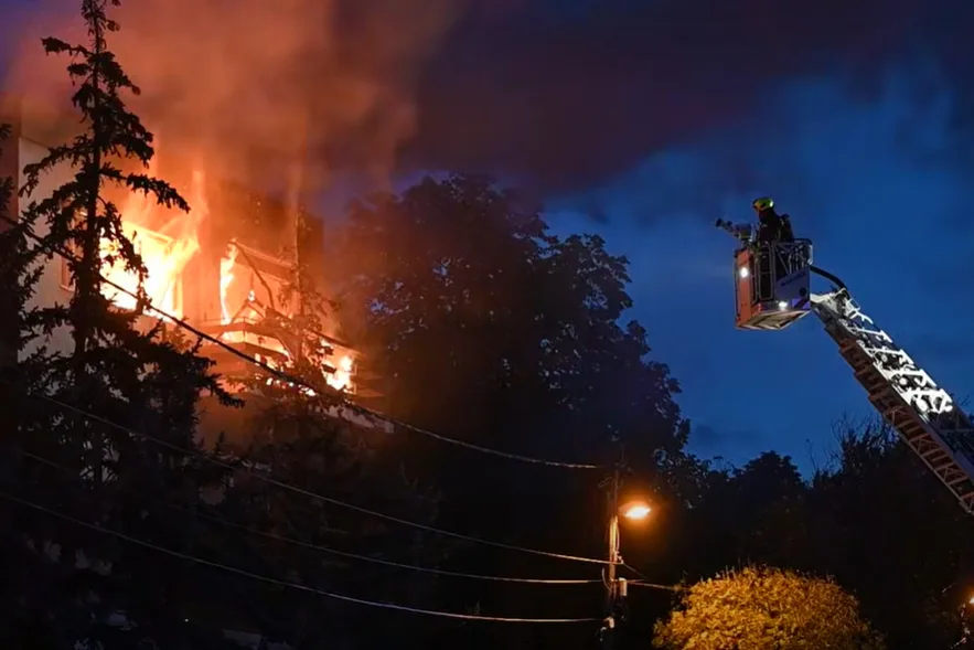 Kiégett egy lakás, egy idős nő meghalt Budapest II. kerületében